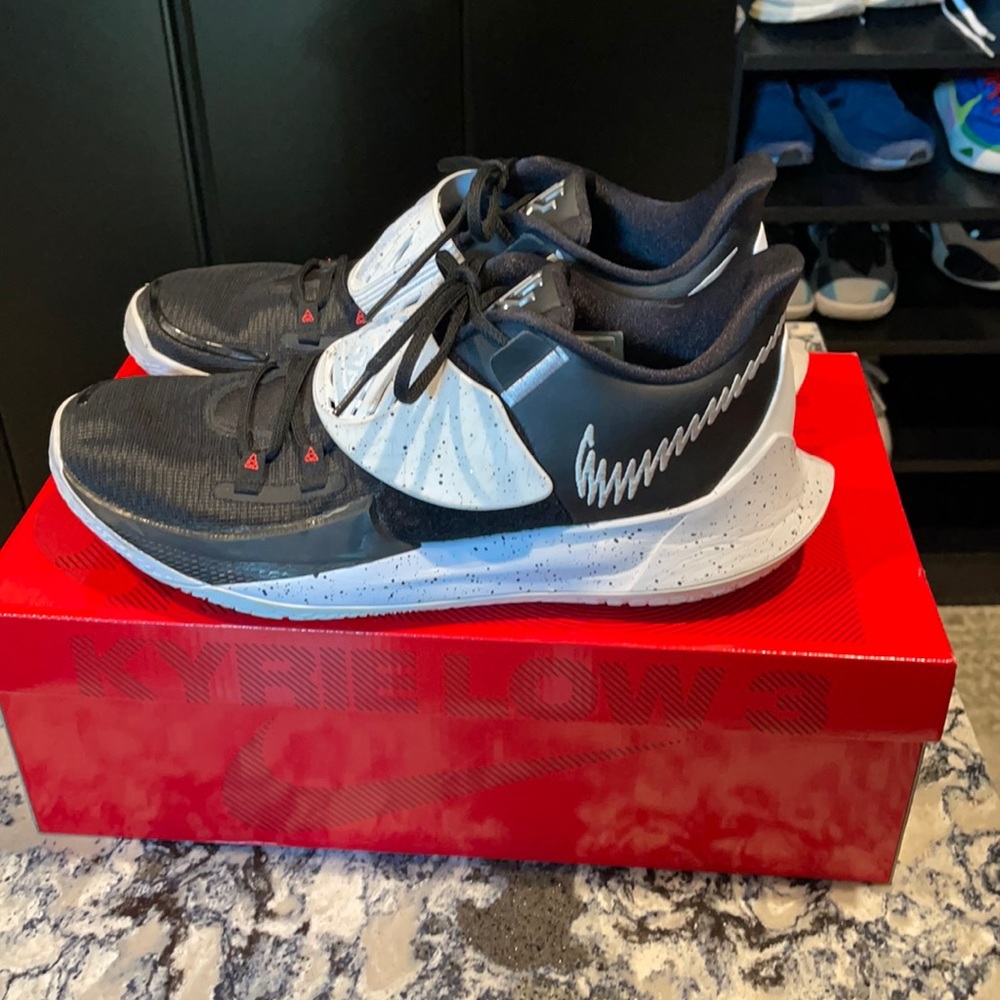 Nike Kyrie Low 3